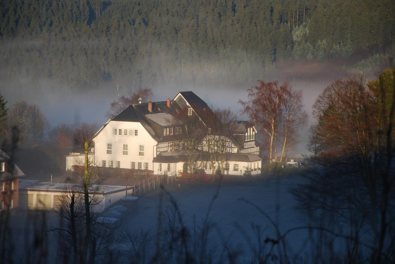 Hotel Waldhaus Foeckinghausen Bestwig Exterior photo